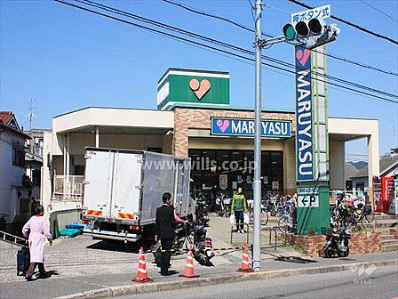 マルヤス(真上店)の外観