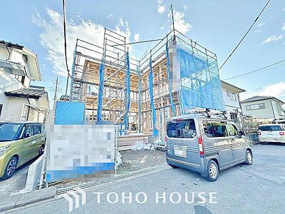 外観：建物の居住性に拘った邸宅は、「落ち着き」と「安らぎ」と「快適」を実現してくれます。