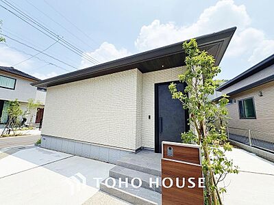 外観:建物の居住性に拘った邸宅は、「落ち着き」と「安らぎ」と「快適」を実現してくれます。 外観:建物の居住性に拘った邸宅は、「落ち着き」と「安らぎ」と「快適」を実現してくれます。