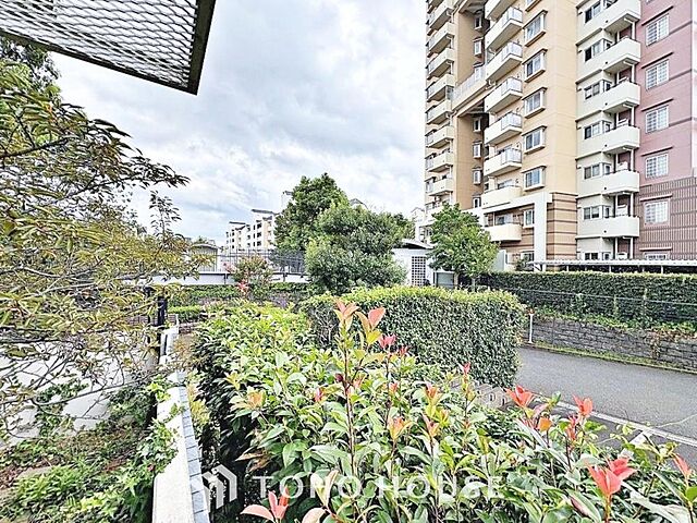 バルコニー アバンドーネ原5番街7号棟　1階 1階/-