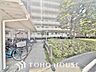 設備：広さがしっかり確保された敷地内駐輪場。かさ張る自転車も安心して停めることができます。