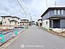 外観：陽光に愛され、家族に包まれた本邸宅は、どんなに月日が経っても【オンリーワン】に輝き続けます。