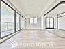リビング/ダイニング：作り手の「気持ちの良いリビングでお過ごししていただきたい」という思いを感じさせます。