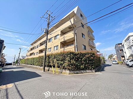 2008年竣工、5階建て総戸数24戸のマンション。2駅3沿線利用可能、アクセス良好な好立地。周辺には生活施設が充実し、恵まれた住環境が魅力です。