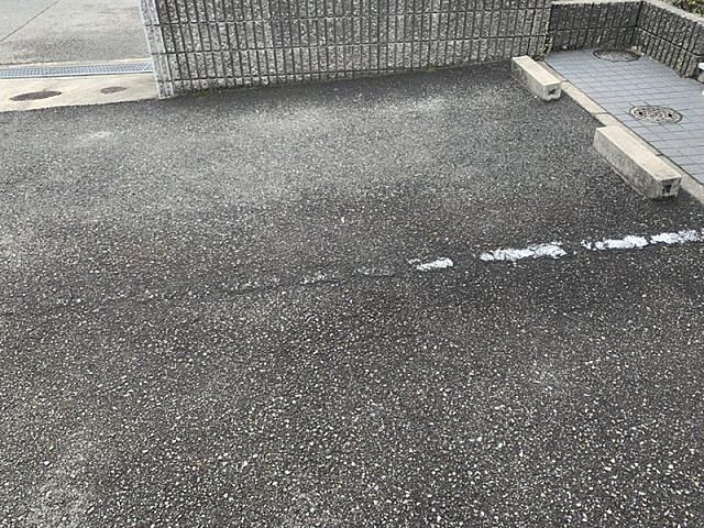 7 / 12