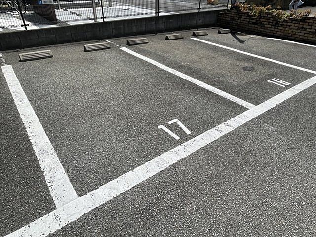 10 / 16