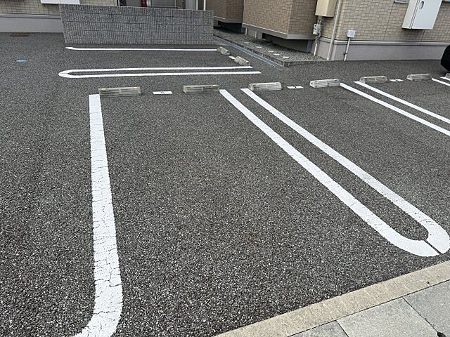 6 / 8