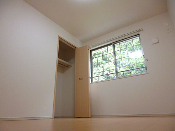 画像25:洋室　広々ゆったりとした空間です