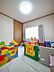 子供部屋：学習机や収納も設置しやすく、光を活かした効率的なレイアウトで、子ども部屋におすすめです。