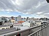 その他：6階につき眺望良好です。遠くには山も見えます♪