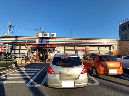 セブンイレブン前橋南町2丁目店様まで約0.6km(徒歩約8分) セブンイレブン前橋南町2丁目店様まで約600m(徒歩約8分)