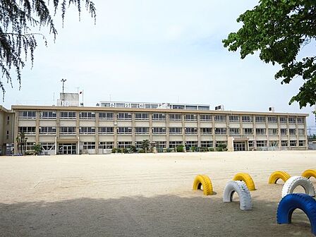 前橋市立城南小学校まで約1200m(徒歩約15分)