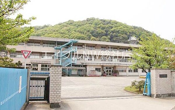 画像29:倉敷市立連島南小学校 395m