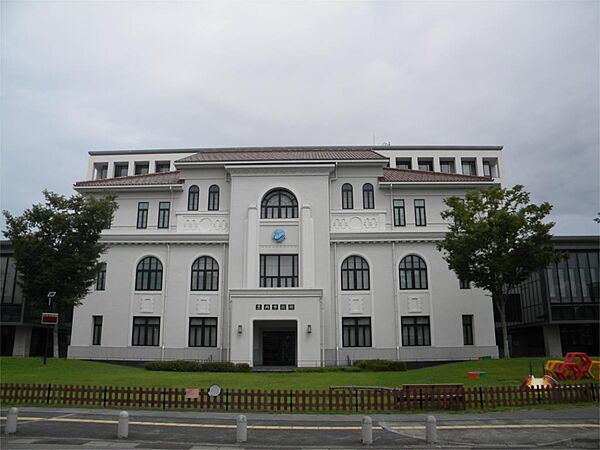豊岡市役所本庁舎（1888m）