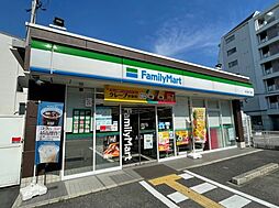 【コンビニエンスストア】ファミリーマート東三国六丁目店まで794ｍ