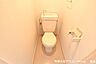 トイレ：☆★　この家賃でも…フロとトイレは別々です♪　★☆