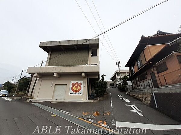 画像17:丸亀市立栗熊小学校 900m