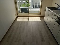 ROOMS 3階1DKのリビング/ダイニング