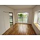 リビング...