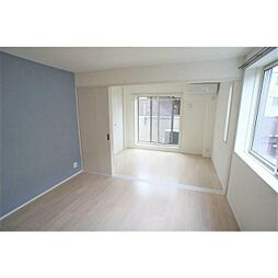 五本木グレイスヒルズ 2階1LDKのリビング/ダイニング