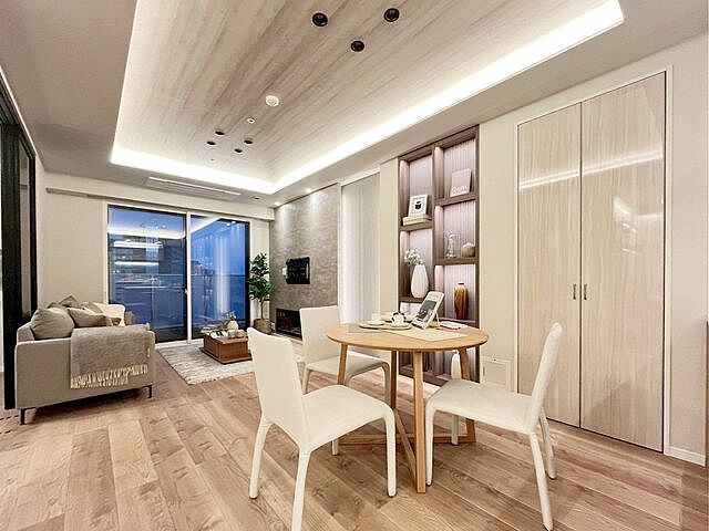 リビング/ダイニング クロスエアタワー 36階/-