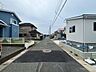 外観：前面道路含む現地写真