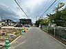 外観：前面道路含む現地写真