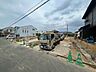 外観：前面道路含む現地写真