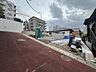 外観：前面道路含む現地写真
