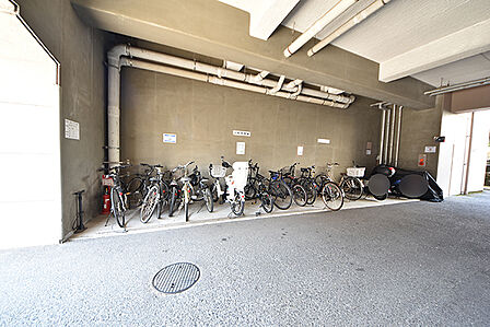 駐輪場・バイク置き場