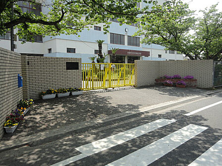 広島市立五日市南小学校：徒歩8分（約618ｍ）