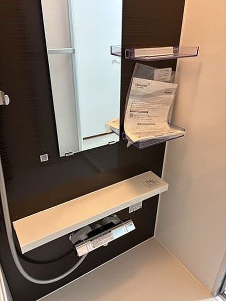 収納スペースあり！置き場所は掃除が楽そうなちょうどいいサイズ感でした！