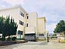 周辺：豊田市立中山小学校 915m