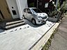 駐車場：2台駐車可能(車種によります)