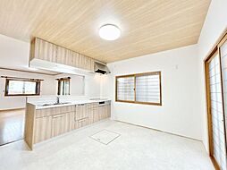 泉佐野市鶴原四丁目 戸建て