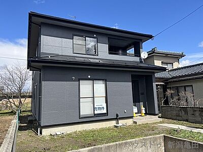 外観：広々とした居住空間、駐車場の利便性、新しい設備など、全てが生活の質を向上させます。特にフルリフォームによってデザインや機能が最新化されているため、快適で満足度の高い生活が送れるでしょう！