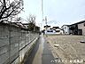 外観：前面道路含む現地写真