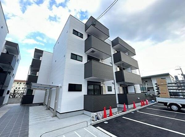 スマイルレジデンス三筋 南館　205｜広島県広島市佐伯区三筋１丁目(賃貸アパート1LDK・2階・29.78㎡)の写真 その1