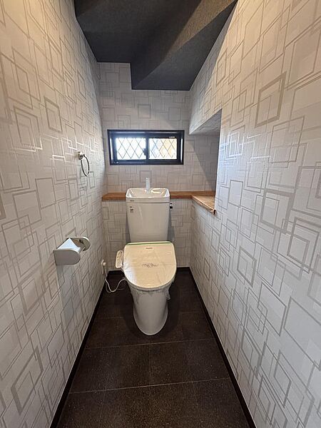 トイレを拡大表示