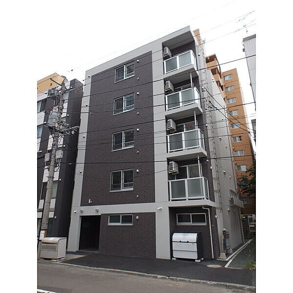 北海道札幌市中央区南三条西12丁目(賃貸マンション1LDK・4階・30.80㎡)の写真 その1