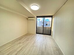 パティーナ三田台 305 3階1Kのリビング/ダイニング