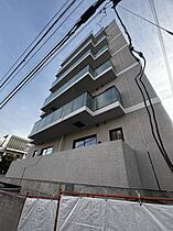 レフィールオーブ麻布仙台坂 303 ｜ 東京都港区南麻布１丁目未（賃貸マンション1LDK・2階・41.30㎡） その1