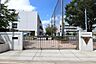 周辺：横浜市立市場小学校（380m）