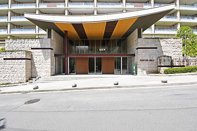 エントランス フォートンヒルズD棟 15階/-