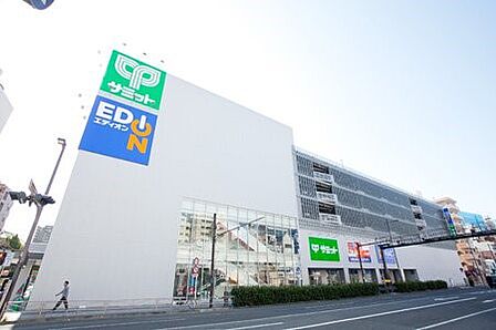 ショッピングセンター 1000m ボーノ・タウン・アケボノ(個性あふれる店舗が並び、それぞれの店舗ならではの商品・サービス・技術を提供しています。)
