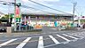 周辺：ドラッグストア 890m ドラッグセイムス港北小机店(化粧品や日用品、一般用薬品のお買い物に欠かせないドラッグストア。日々の暮らしに便利です！)