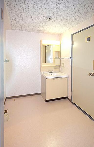 apartment 茨城県取手市井野台
地図を見る