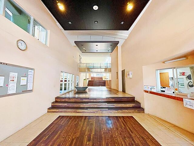 エントランス サンクタス・グロウヒルズ 3階/-