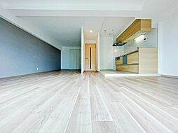 ライオンズガーデン百合ヶ丘 2LDKのリビング/ダイニング