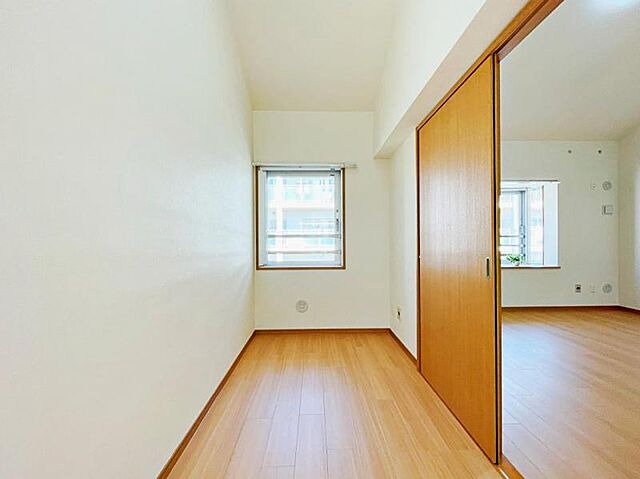 収納 ベルコリーヌ南大沢第6号棟 6階/-